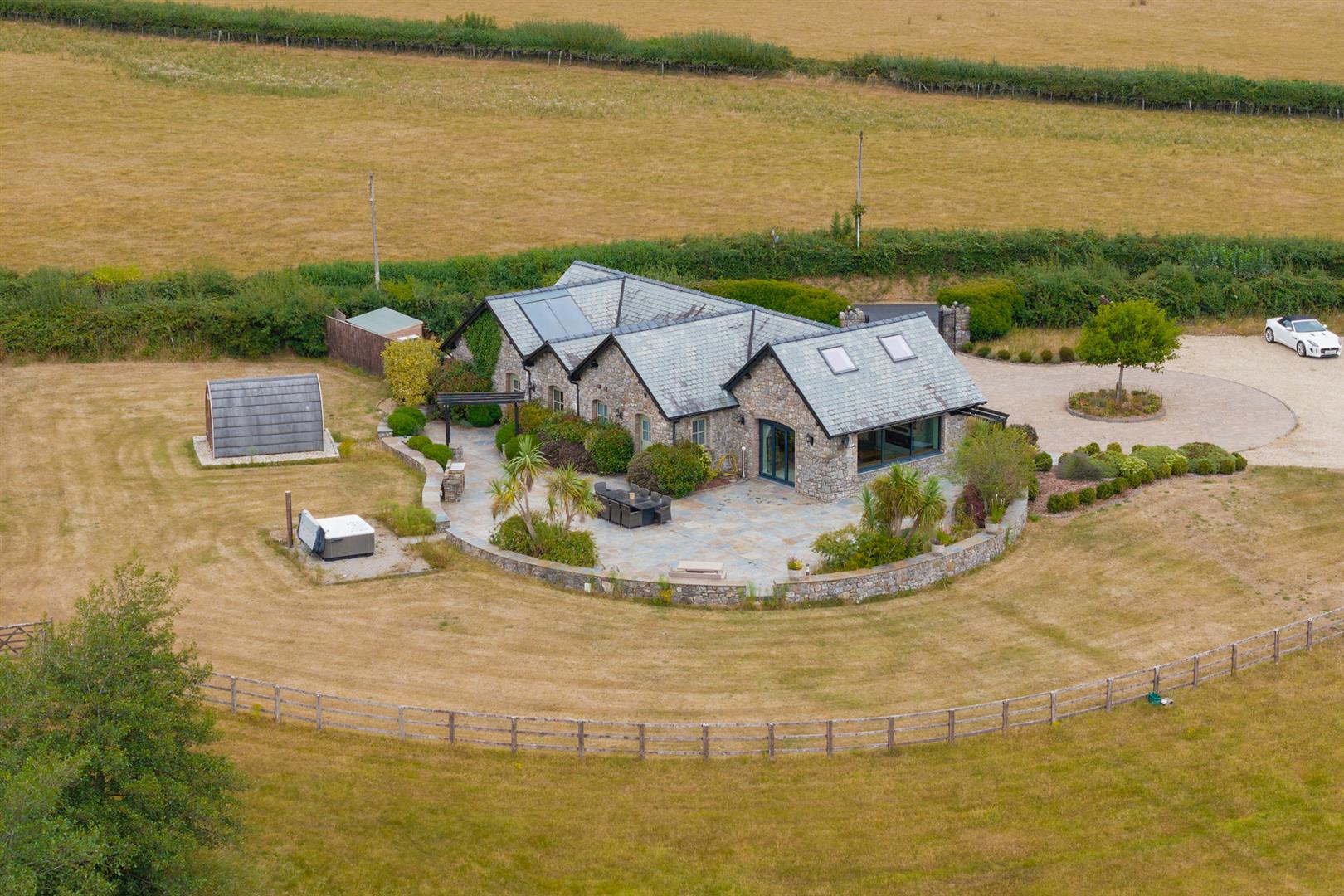 Mulberry House, Oldwalls, Llanrhidian, Swansea, SA3 1HB